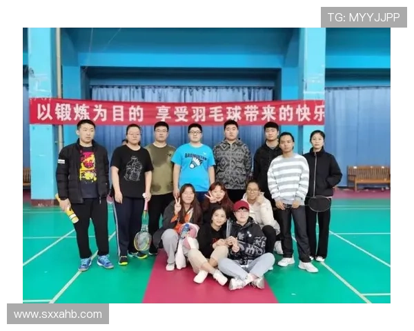 成都羽毛球队与杭州羽毛球队赛后技术分析与战术总结